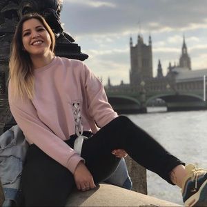 Meet your Posher, Anissa